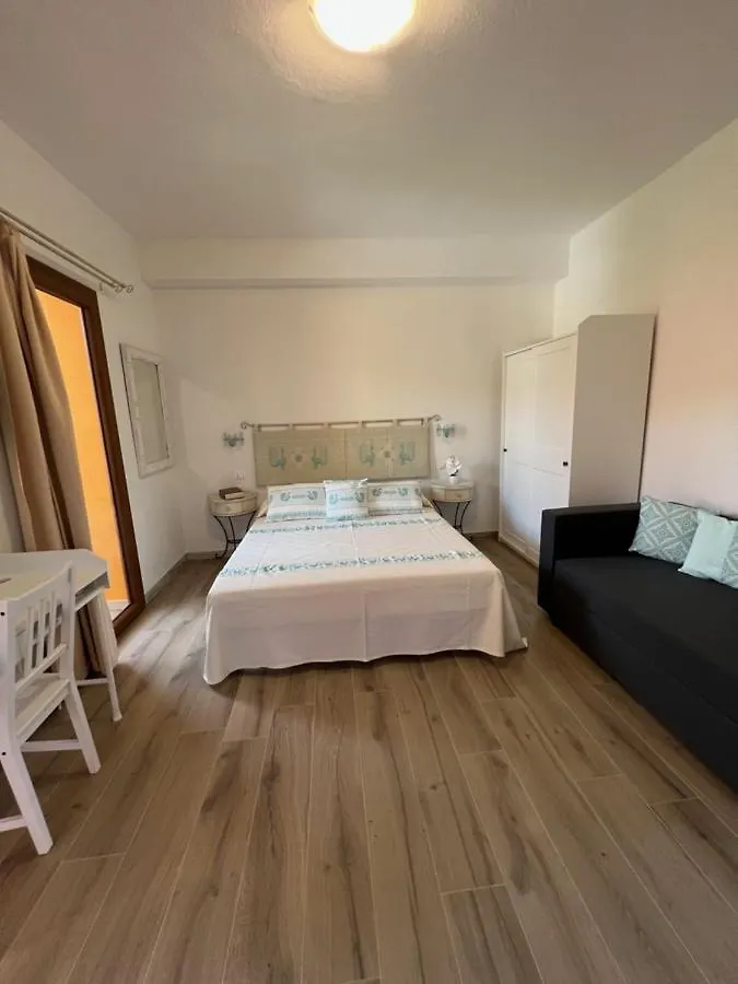 Casa Fanni- Rooms Villasimius Πανσιόν